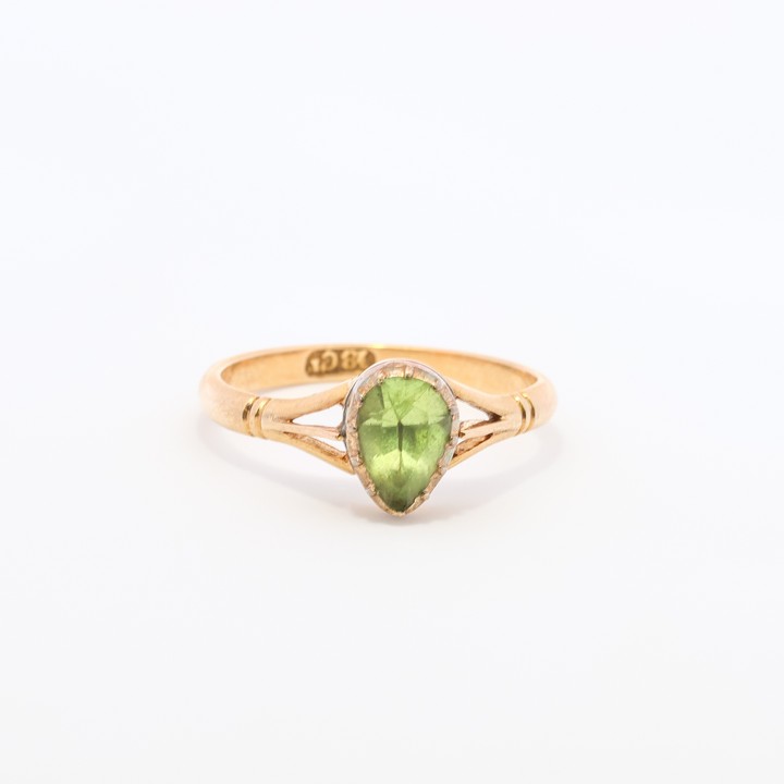 18K Yellow Single Green Stone Faceted Pear-cut Ring, Size L, 2.4g (VAT Only Payable on Buyers Premium)