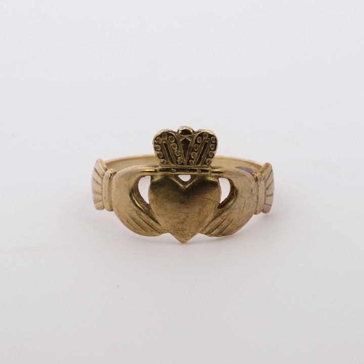 9K Yellow Claddagh Ring, Size P, 2.9g (VAT Only Payable on Buyers Premium)