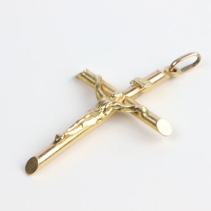 9ct Yellow Gold Crucifix Pendant, 5x2.8cm, 2.2g (VAT Only Payable on Buyers Premium)