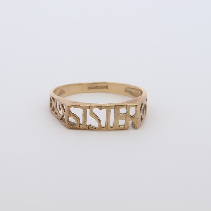 9ct Yellow Gold Sister Ring, Size O, 1.3g (VAT Only Payable on Buyers Premium)