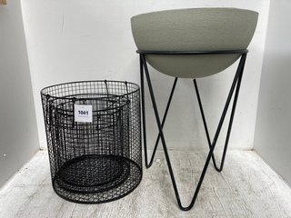 SET OF 3 WIRED STORAGE BASKETS IN BLACK TO ALSO INCLUDE NIVA METAL PLANTER IN GREY: LOCATION - C6