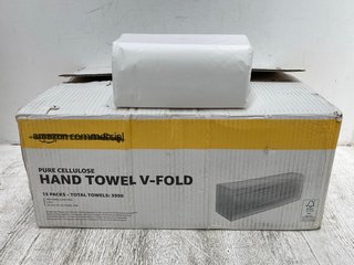 BOX OF V-FOLD HAND TOWELS: LOCATION - C3