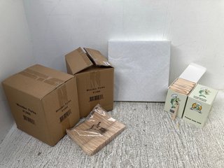QTY OF ASSORTED ITEMS TO INCLUDE 2 X BOXES OF HARDWOOD CHIP FORKS: LOCATION - D4