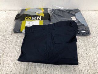 2 X MENS UNEEK WORK TROUSERS IN NAVY - SIZE UK 34L TO INCLUDE CONDOR KNEEPAD COMBAT TROUSERS IN NAVY - SIZE UK 29 SHORT: LOCATION - WA11
