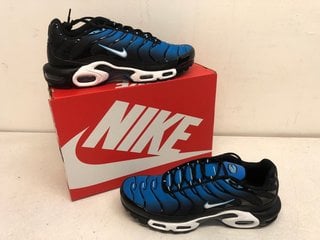 NIKE TN AIR MAX PLUS TRAINERS IN PHOTO BLUE/WHITE/BLACK - SIZE UK12 - RRP £221: LOCATION - BOOTH