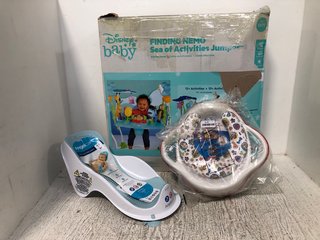 3 X ASSORTED CHILDRENS ITEMS TO INCLUDE SOFT PADDED PAW PATROL TOILET TRAINING SEAT: LOCATION - A11