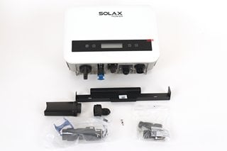SOLAX POWER X1-1.1 MINI SOLAR SINGLE PHASE INVERTER - MODEL X1-MINI-1.1K-G4 - RRP £222: LOCATION - BOOTH