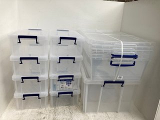 QTY OF ASSORTED CLEAR PLASTIC STORAGE BOXES WITH LIDS: LOCATION - A7
