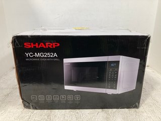 SHARP DIGITAL MICROWAVE IN SILVER - MODEL : YC-MG252A - RRP £139: LOCATION - A6