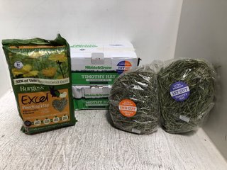 2 X BOXES OF NUTRITIOUS LONG-STEM TIMOTHY HAY TO INCLUDE 1KG BAG OF BURGESS EXCEL FEEDING HAY: LOCATION - A1