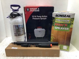4 X ASSORTED GARDEN ITEMS TO INCLUDE SPEAR AND JACKSON 15 LITRE PUMP ACTION PRESSURE SPRAYER: LOCATION - B5