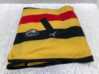 WELL EQUINE HORSE RUG IN YELLOW, RED AND BLACK - SIZE 6FT 3": LOCATION - B7