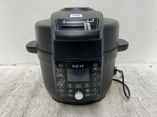 INSTANT ELECTRIC PRESSURE COOKER & AIR FRYER IN BLACK - RRP £220: LOCATION - B17