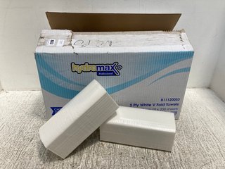 BOX OF HYDROMAX 2 PLY WHITE V-FOLD TOWELS: LOCATION - C14