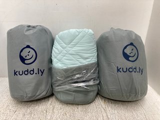 2 X KUDDLY 4.7KG/7KG WEIGHTED BLANKETS IN NAVY TO ALSO INCLUDE KUDDLY 4.7KG COOLING BLANKET: LOCATION - C12