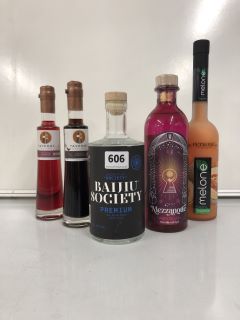 5 X ASSORTED BOTTLES TO INCLUDE BAIJUI SOCIETY PREMIUM SPIRIT 70CL ABV 40%, MEZZANOTTE LONDON DRY GIN 70CL ABV 40%, MELONE CREMA LIQUEUR 50CL ABV 17% AND TAYPORT RASPBERRY AND COFFEE LIQUEURS (PLEASE