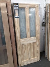 3 X ASSORTED DOORS TO INCLUDE 4TRADE 4 PANEL CLEAR PINE INTERIOR DOOR APPROX 1981 X 762MM (COLLECTION OR OPTIONAL DELIVERY) (KERBSIDE PALLET DELIVERY)