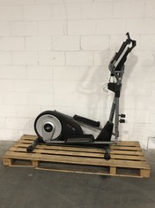 NORDICTRACK SE 3I ELLIPTICAL MACHINE - RRP £699 (COLLECTION OR OPTIONAL DELIVERY)