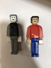 20 X PACK OF PEOPLE FIGURES . (DELIVERY ONLY)