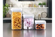 QTY OF ITEMS TO INLCUDE BOX OF ASSORTED ITEMS TO INCLUDE HK ONLINE PK3 FOOD STORAGE CONTAINERS -LENTILS, SNACKS, PASTA JAR, DRIED FRUITS, NUTS, CEREAL JAR, SPICE JAR, TEA, COFFEE, SUGAR, STORAGE CANI