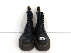 DR MARTENS AIR WAIR BLACK LEATHER PLATFORM BOOTS - SIZE 4 (DELIVERY ONLY)