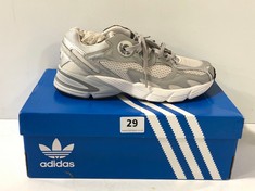 ADIDAS ASTIR WOMEN'S TRAINERS IN LIGHT GREY UK 5.5 (DELIVERY ONLY)