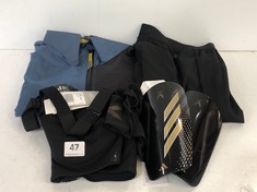 4 X ASSORTED CLOTHING TO INCLUDE ADIDAS WOMEN'S SPORT JACKET IN NAVY/BLACK UK 2XL (DELIVERY ONLY)