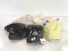 5 X ASSORTED CAPS / HATS TO INCLUDE CALVIN KLEIN LOGO CAP - LEMON - ONE SIZE (DELIVERY ONLY)