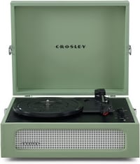 CROSLEY VOYAGER TURNTABLE MUSIC ACCESSORY (ORIGINAL RRP - £159.99) IN GREEN. (WITH BOX) [JPTC65810]