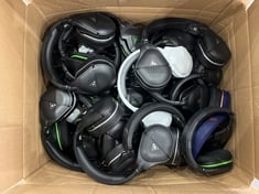 TURTLE BEACH BOX OF ASSORTED ITEMS TO INCLUDE GAMING HEADSETS GAMING ACCESSORY IN BLACK. (UNIT ONLY) [JPTC65902]