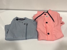 2 X ASSORTED JACKETS TO INCLUDE TOMMY HILFIGER FAUX LEATHER BILERV STYLE LIGHT BLUE SIZE XS (DELIVERY ONLY)