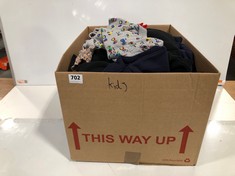 BOX OF ASSORTED KIDS CLOTHING TO INCLUDE ZARA SWEATER BLACK SIZE 13-14YRS (DELIVERY ONLY)