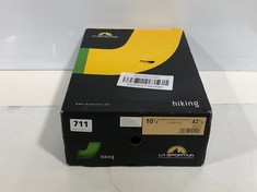 LA SPORTIVA HIKING TRAINERS GREY SIZE 9.5 (DELIVERY ONLY)