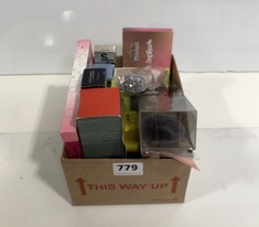 BOX OF ASSORTED BEAUTY PRODUCTS TO INCLUDE BY TERRY LIGHT-EXPERT CLICK BRUSH (DELIVERY ONLY)