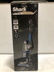 SHARK CORDED UPRIGHT LIFT-AWAY HOOVER - RRP £140 (DELIVERY ONLY)
