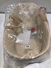 3 X ASSORTED BABY ITEMS TO INCLUDE BABY MOSES BASKET IN CREAM WITH LACE LINING (DELIVERY ONLY)