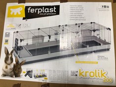2 X ASSORTED ITEMS TO INCLUDE FERPLAST INDOOR RABBIT CAGE (DELIVERY ONLY)