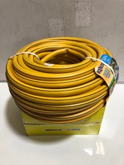 2 X ASSORTED GARDEN ITEMS TO INCLUDE HOZELOCK 50M HOSE (DELIVERY ONLY)