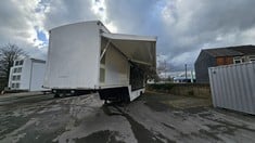 MEDICAL EXHIBITION TRAILER VIPEX VANGUARD TWIN AXLE S/N 374355131  REG/ID  974355131 *PLEASE NOTE LOT PHOTOS DEMONSTRATE PARTIALLY SET UP ONLY. TRAINED OPERTAIVE REQUIRED FOR FULL DISPLAY