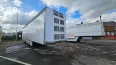 MEDICAL EXHIBITION TRAILER YORK LDS40/3 TRI AXLE   REG/ID  A138399  *PLEASE NOTE LOT PHOTOS DEMONSTRATE PARTIALLY SET UP ONLY. TRAINED OPERTAIVE REQUIRED FOR FULL DISPLAY