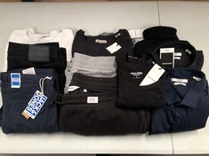 10 X JACK & JONES CLOTHING VARIOUS STYLES AND SIZES INCLUDING BLACK SHIRT SIZE XL - LOCATION 16A.