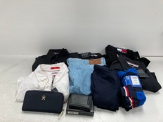 10 X TOMMY HILFIGER CLOTHING INCLUDING BLUE TORN WALLET -LOCATION 43B.