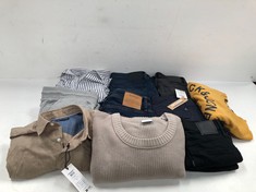 10 X JACK AND JONES CLOTHING DIFFERENT SIZES AND MODELS INCLUDING LIGHT BROWN SHIRT SIZE L -LOCATION 52B.