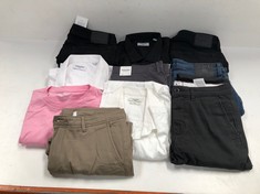 10 X JACK AND JONES CLOTHING DIFFERENT SIZES AND MODELS INCLUDING PINK T-SHIRT SIZE M -LOCATION 52B.