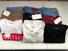 9 X MUSTANG GARMENTS VARIOUS MODELS AND SIZES INCLUDING WHITE SHIRT - LOCATION 36B.