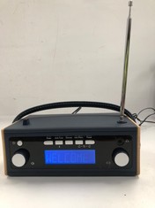 ROBERTS RAMBLER BT STEREO - PORTABLE RADIO, DAB+/FM/BLUETOOTH, NAVY BLUE - LOCATION 50A.