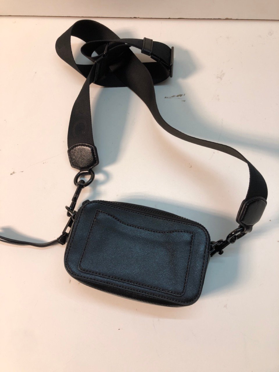 John Pye Auctions THE MARC JACOBS THE SNAPSHOT TONAL CROSSBODY BAG