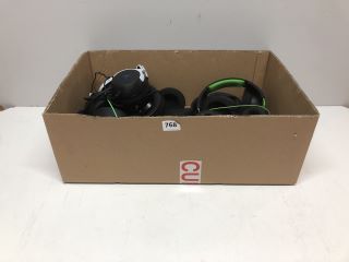 BOX OF LOOSE HEADSETS