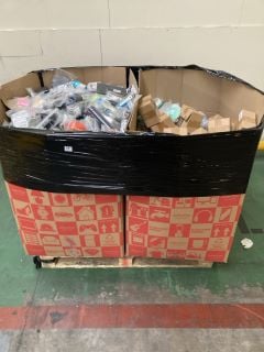1 X PALLET OF ASSORTED GOODS TO INCLUDE NOTE BOOKS, POST IT NOTES AND DOG TOYS