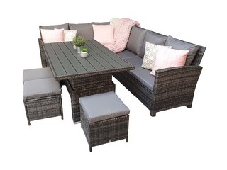 SIGNATURE WEAVE CHARLOTTE CORNER DINING WITH LIFT TABLE AND HDPE WOOD EFFECT TOP IN 8MM FLAT GREY WEAVE. APPROX RRP £999